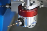 Angle head for saws and cutters with a set angle
